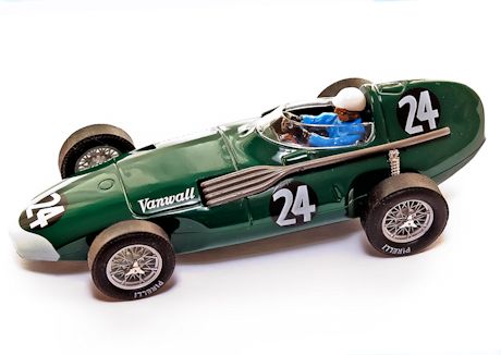 超人気の雑貨店 F1 0935◇Vanwall ｽﾛｯﾄｶｰ 1/32 cartrix #24/Mike and Hawthorn ミニカー