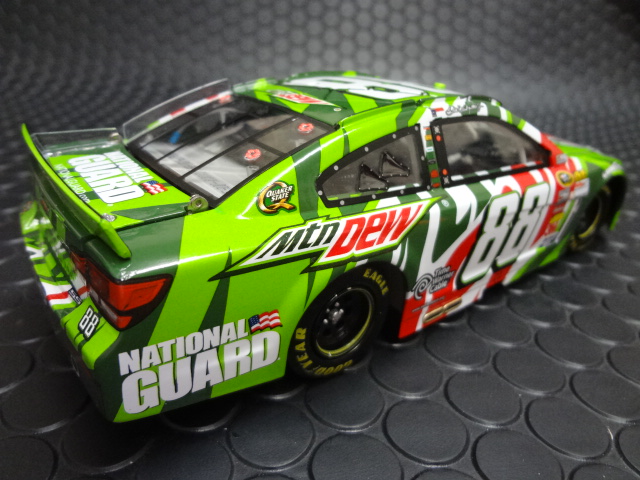 LIONEL 1/24 ﾀﾞｲｷｬｽﾄﾓﾃﾞﾙ 2014モデル◇#88 Dale Earnhardt Jr