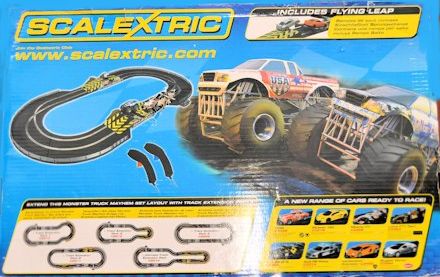 ScaLextric ｱﾅﾛｸﾞ・ｺｰｽｾｯﾄ C1302◇Monster Truck Mayhem Starter Set