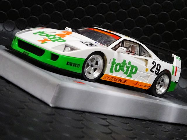 1/32スロットカー　REVOSLOTフェラーリF40 Revoslot 1/32 ｽﾛｯﾄｶｰ RS0227◇ Ferrari F40 #7/Marco Brand
