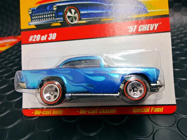 ﾎｯﾄｳｨｰﾙ 1/64 ﾀﾞｲｷｬｽﾄﾓﾃﾞﾙ ｸﾗｼｯｸｼﾘｰｽﾞ☆'57 CHEVY '57シェビー --BLUE