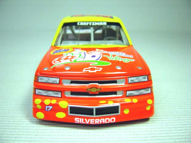 17 Darrell Waltrip 