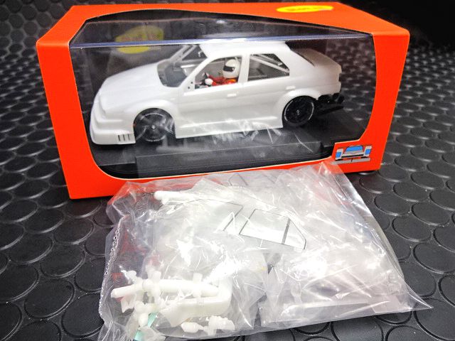 Slot It 1/32 ｽﾛｯﾄｶｰ CA35z◇ Alfa Romeo 155 V6 Ti ホワイトボディー