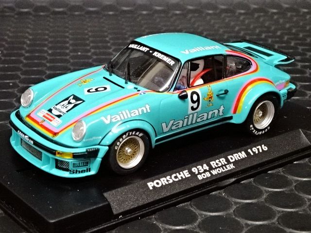 Slotwings 1/32 ｽﾛｯﾄｶｰ W044-05 ◇ PORSCHE 934 RSR ”VAILLANT” #9/BOB 