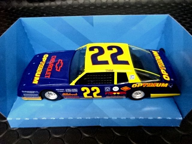 Scalextric 1/32 ｽﾛｯﾄｶｰ C4038◇Chevrolet Montecarlo 1986 #22