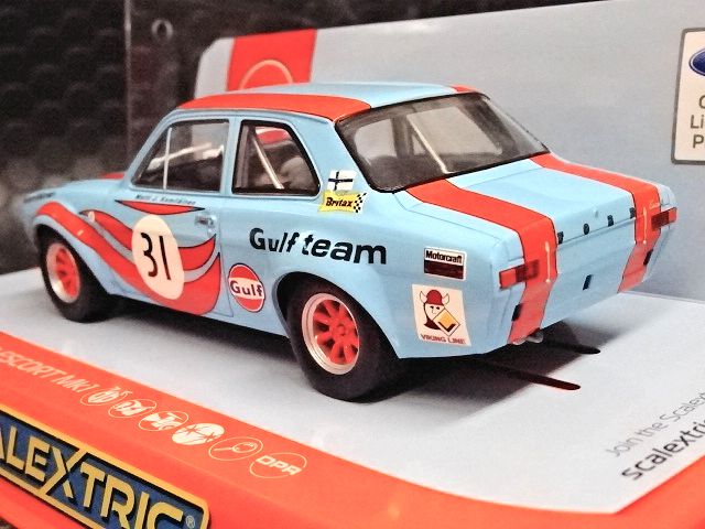 scalextric1/32 ｽﾛｯﾄｶｰ C4013◇Ford Escort Mk1 ”Gulf Edition
