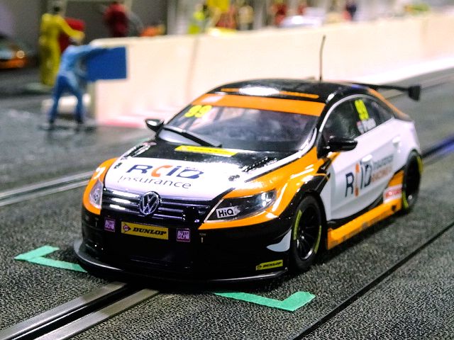 スケーレックストリック VW フォルクスワーゲンパサート 1/32 スロットカー スケーレックストリック VW フォルクスワーゲンパサート 1/32
