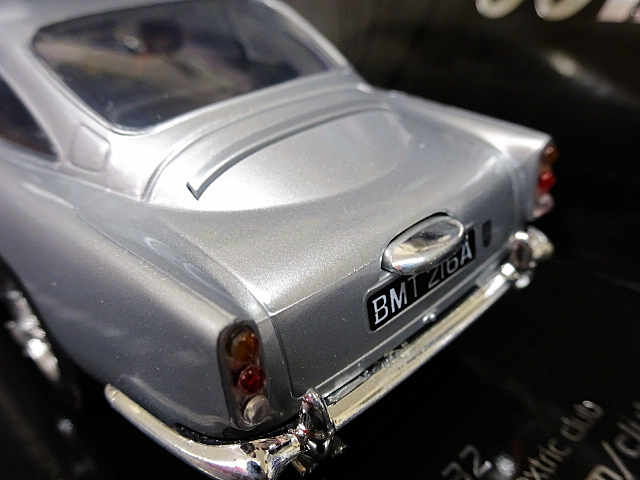 Scalextric 1/32 ｽﾛｯﾄｶｰ C4436 ◇ 007 James Bond “ Goldfinger” Aston Martin DB5  「007 ゴールドフィンガー」ジャンピングシートなど秘密兵器満載！☆007ジェームスボンドのDB5。再入荷完了！ |  NASCAR・スロットカー・ミニカーの専門店<<サッキーズ・コレクションズ ...