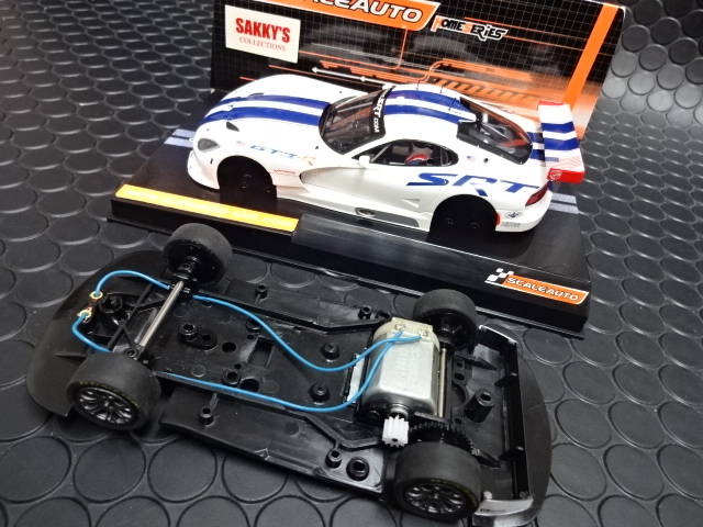 スロットカー　ダッヂチャージャー Amazon | Dragon-i Toys Fast & Furious 究極のスピードスロット