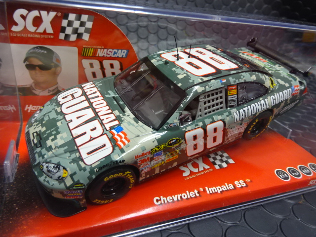 SCX 1/32ｽﾛｯﾄｶｰ 63940◇ Chevorett Impala-SS 