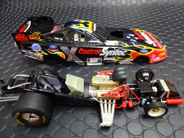 希少！ 新品保管　マックツール ミニカー 1/24スケール　1999年限定品 希少！ 新品保管マックツール ミニカー 1/24スケール1999年限定！