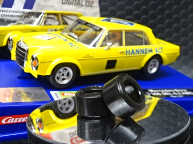 ｵﾘｼﾞﾅﾙ・ﾒｲﾄﾞ 1/32 ｽﾛｯﾄｶｰﾊﾟｰﾂ ウレタン・タイヤ◇カレラのメルセデス