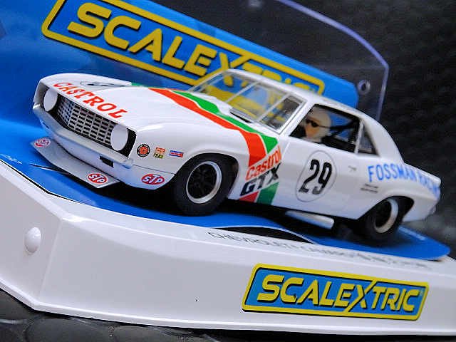 Scalextric 1/32 ｽﾛｯﾄｶｰ C4643◇ Chevrolet Camaro #29 ”Castrol