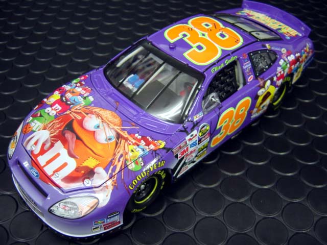 38 Eliott Sadler 