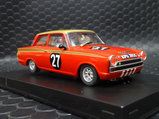 Monogram/Revell 1/32 ｽﾛｯﾄｶｰ 08379◇Lotus Cortina Alan-Mann Racing #27.  アランマンレーシングのコルチナ！◇再入荷です、お見逃しなく！！ | NASCAR・スロットカー・ミニカーの専門店<<サッキーズ・コレクションズ大阪>>  by CAR-BOX