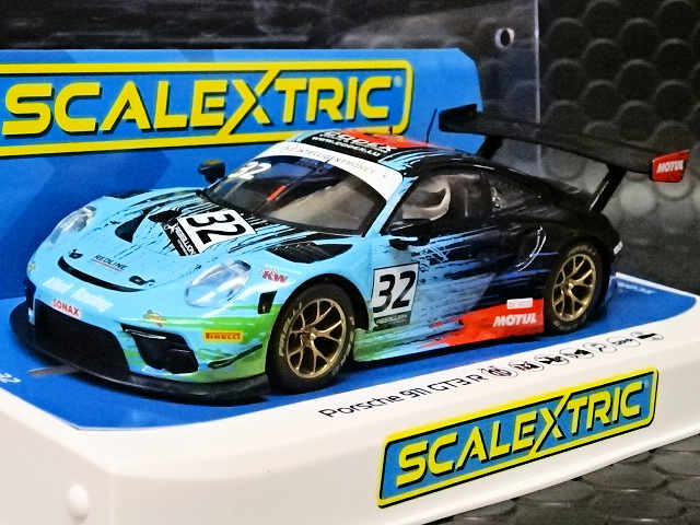 Scalextric 1/32 ｽﾛｯﾄｶｰ C4460 ◇ Porsche 911 GT3 R #32 ”Redline 