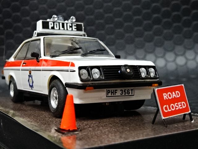 Team Slot 1/32 ｽﾛｯﾄｶｰ TS-SRE17◇FORD ESCORT RS2000 MK2