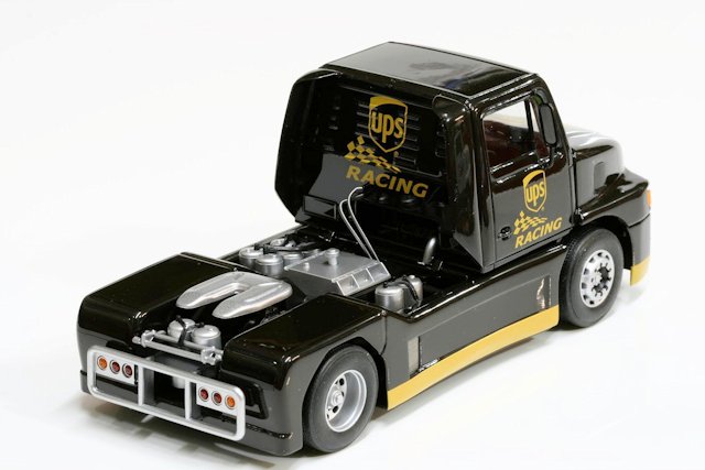FLY 1/32 ｽﾛｯﾄｶｰ 201301◇ SISU SL250 Truck 
