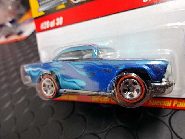 ﾎｯﾄｳｨｰﾙ 1/64 ﾀﾞｲｷｬｽﾄﾓﾃﾞﾙ ｸﾗｼｯｸｼﾘｰｽﾞ☆'57 CHEVY '57シェビー --BLUE