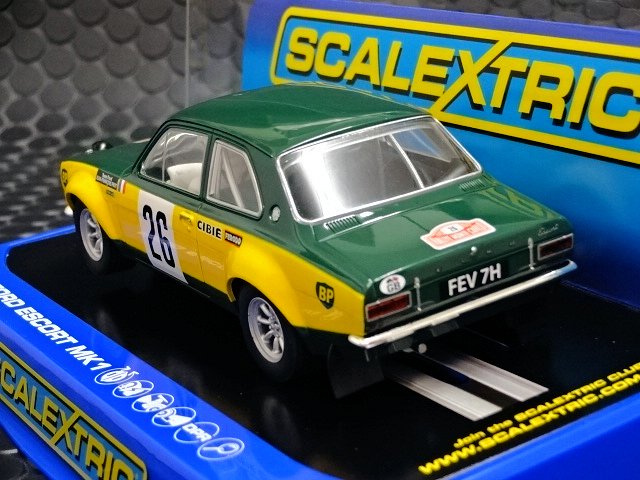 Scalextric 1/32 ｽﾛｯﾄｶｰ c3635◇Ford Escort MK1 #26 ”Team Ford-BP