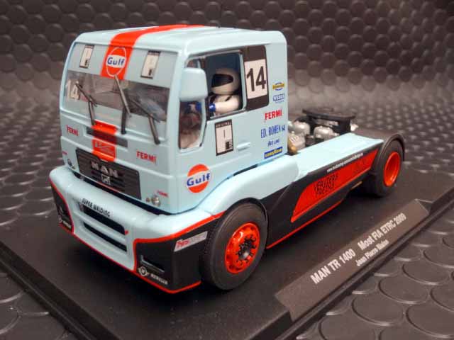 特価 FLY 1/32 フォード GT 2004 スロットカー CD・カタログ付 Slot Racing Company 1/32 ｽﾛｯﾄｶｰ SRC 00401 ◇Ford Capri 2600