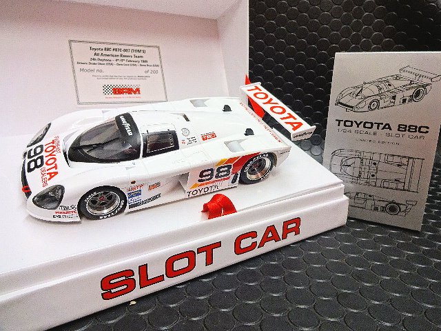 スロットカー　スーパーマグナEX トミー　ミノルタトムス　88C-V DOME MUSEUM || CAR ||