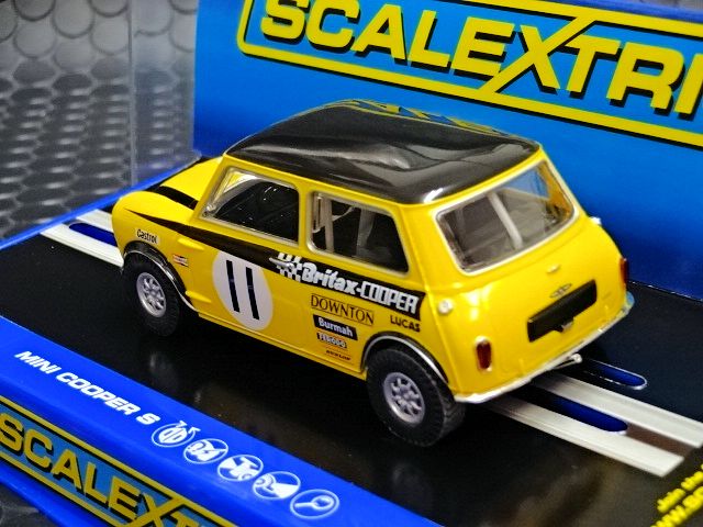 【スロットカー】Scalextric（Hornby）スーパー7（銀） Scalextric 1/32 ｽﾛｯﾄｶｰ C4395A-3 ◇ Lotus Type 49. #3/Jim Clark