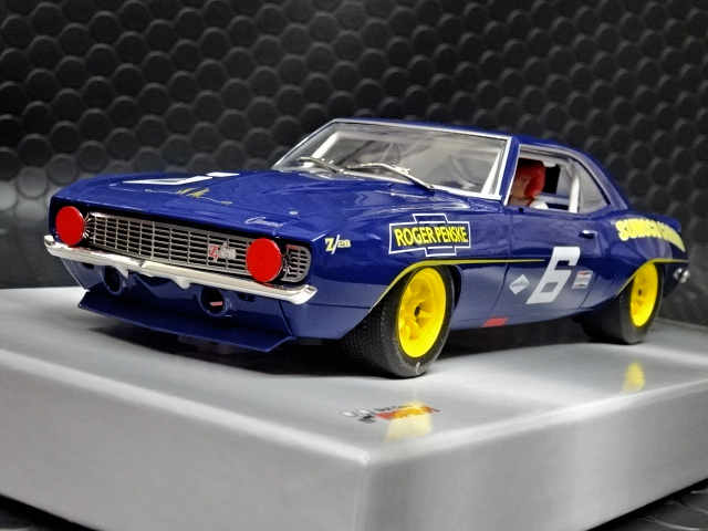 BRM 1/24 ｽﾛｯﾄｶｰ BRM196 ◇ Camaro Z28 TransAm Laguna Seca 1969 #6