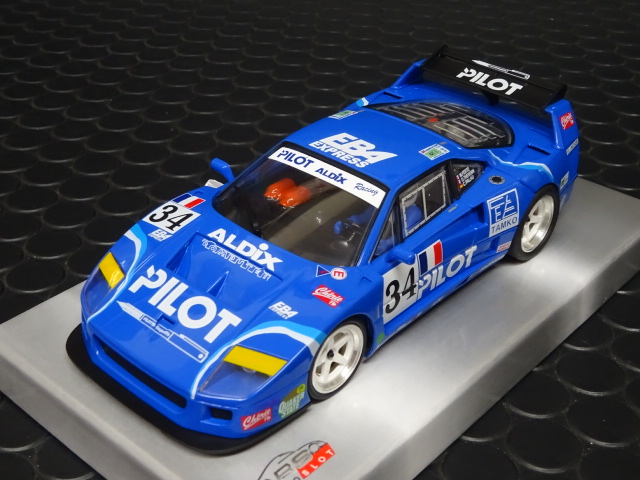 Ferrari F40 & AFX F1 HOスケール スロットレーシングカー Revoslot 1/32 ｽﾛｯﾄｶｰ RS0066◇Ferrari F40 