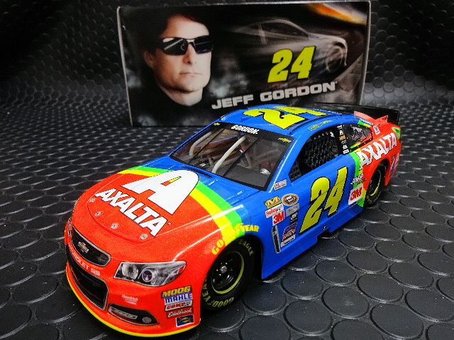 Action/Lionel 1/24 ﾀﾞｲｷｬｽﾄﾓﾃﾞﾙ ◇#24 Jeff Gordon 2015 ”Axalta 