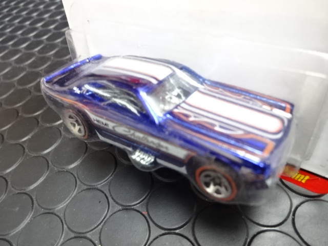 ﾎｯﾄｳｨｰﾙ 1/64 ﾀﾞｲｷｬｽﾄﾓﾃﾞﾙ ｸﾗｼｯｸｼﾘｰｽﾞ☆ Dodge Challenger 