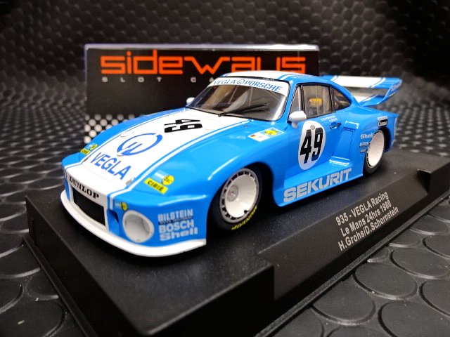 RACER / SIDEWAYS 1/32 ｽﾛｯﾄｶｰ SW38◇Porsche 935/77A Gr-5 
