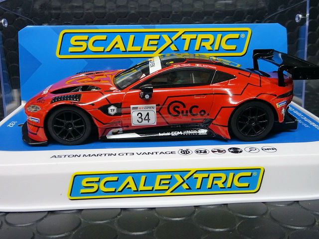 Scalextric 1/32 ｽﾛｯﾄｶｰ C4520◇ Volkswage Golf GTI #7 Richard