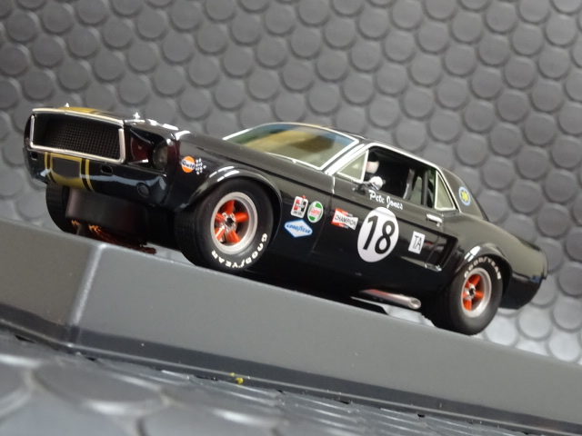 Pioneer 1/32ｽﾛｯﾄｶｰ po35☆1968 Ford Mustang Notchback #18/Pete