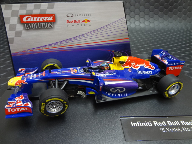 Carrera 1/32 ｽﾛｯﾄｶｰ 7465◇ Infiniti Red Bull Racing RB9 #1/S