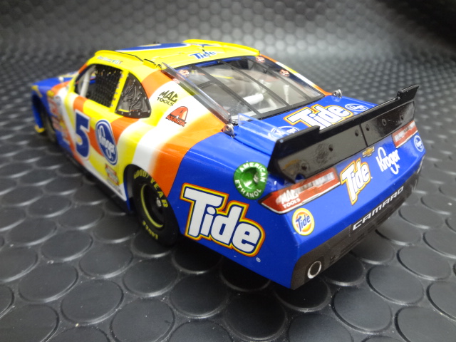 Action 1/24 ﾀﾞｲｷｬｽﾄﾓﾃﾞﾙ ◇ #5 Kevin Harvick 