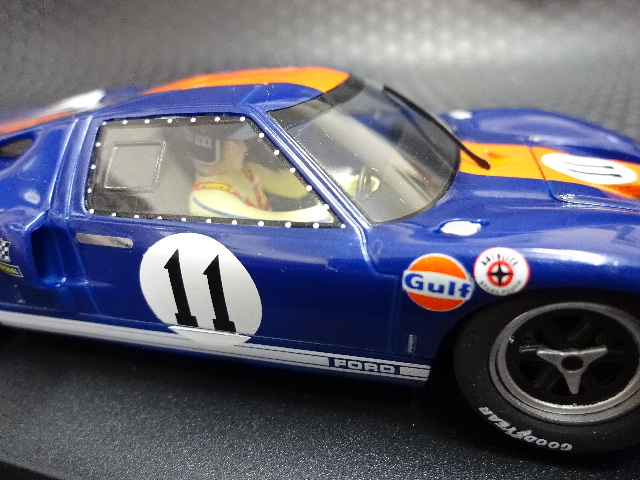 特価 FLY 1/32 フォード GT 2004 スロットカー CD・カタログ付 特価 FLY 1/32 フォード GT 2004 スロットカー CD・カタログ付
