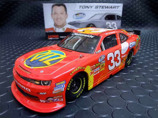 Action 1/24 ﾀﾞｲｷｬｽﾄﾓﾃﾞﾙ ◇ #33 TONY STEWART 