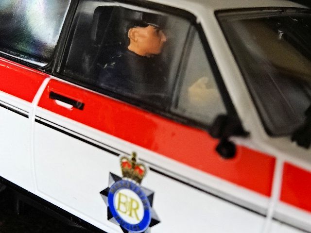 Team Slot 1/32 ｽﾛｯﾄｶｰ TS-SRE17◇FORD ESCORT RS2000 MK2