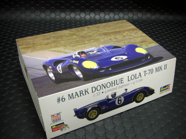 Monogram/Revell 1/32 ｽﾛｯﾄｶｰ限定品 4833 ◇#6 Mark Donahue/LOLA T-70