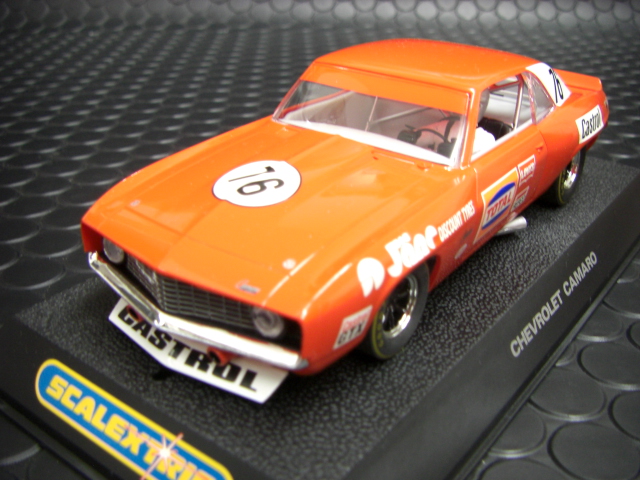 厳選スロットカー　Scalextric CAMARO:used Scalextric Chevy Camaro Z28 Silver TRACK TESTED! - YouTube