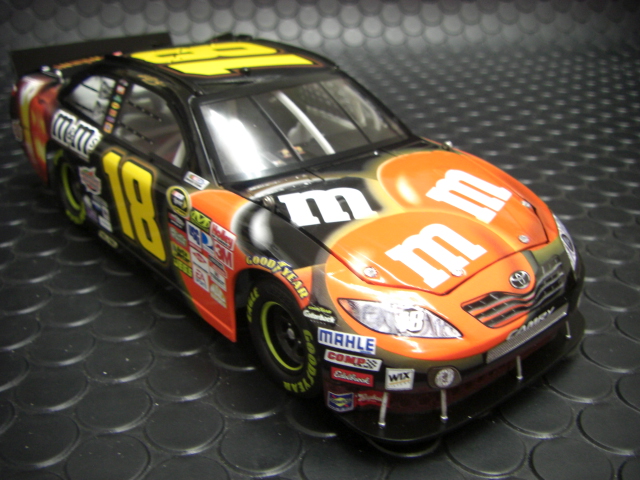 Action 1/24 ﾀﾞｲｷｬｽﾄﾓﾃﾞﾙ ◇#18 Kyle Busch 
