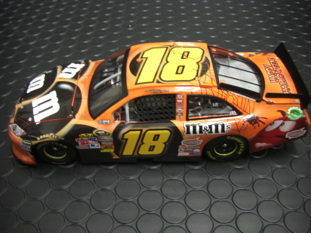 ACTION 1/24 ﾀﾞｲｷｬｽﾄﾓﾃﾞﾙ ◇#18 Kyle Busch 