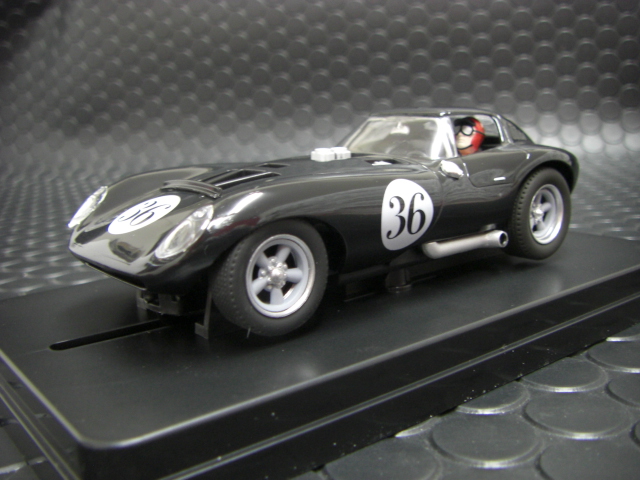 1/76 C71 Red On-road Car［ 1/76スケール C71レッド オン