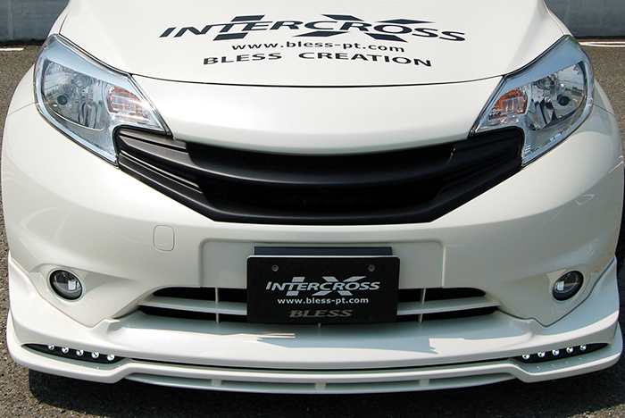 E12型ノート（前期）】フロントグリル・標準タイプ（カメラ無し