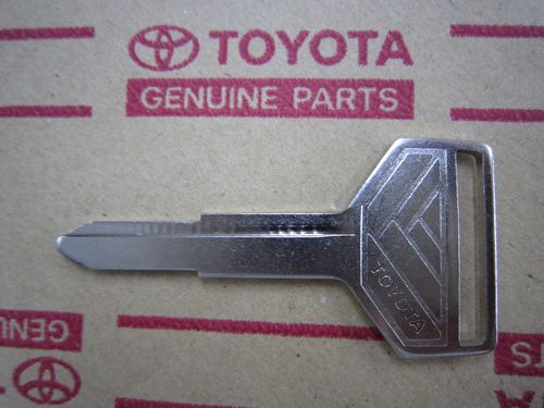 新品　未使用　トヨタjzx100 ブランクキー　89742-22120 JZX100 GX100用 トヨタ純正 ブランクキー リモコンユニット付き