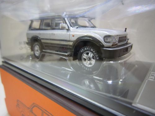 ランドクルーザー 80 右ハンドル シルバー/ブラック ツートン GCD 1/64