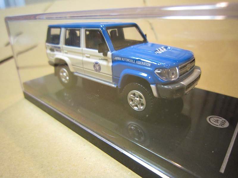 4R-756 PARA 64 1/64 トヨタ ランド クルーザー LC76 1:64 Toyota