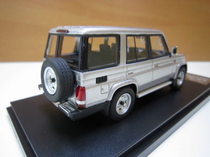 ランクル78プラド SXワイド シルバーメタリック 1/43 新品 ハイ