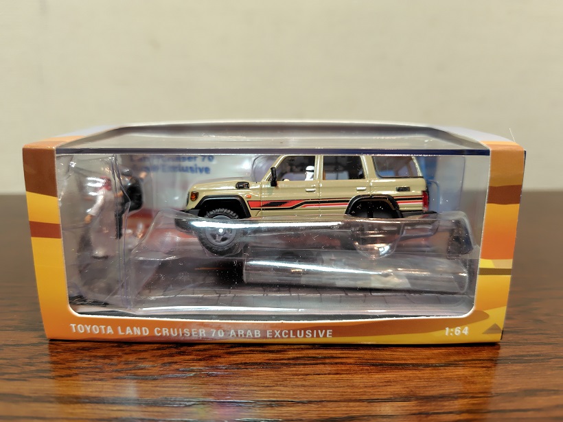 トヨタ ランドクルーザー 70 アラブ仕様 Diecasttalk特注品